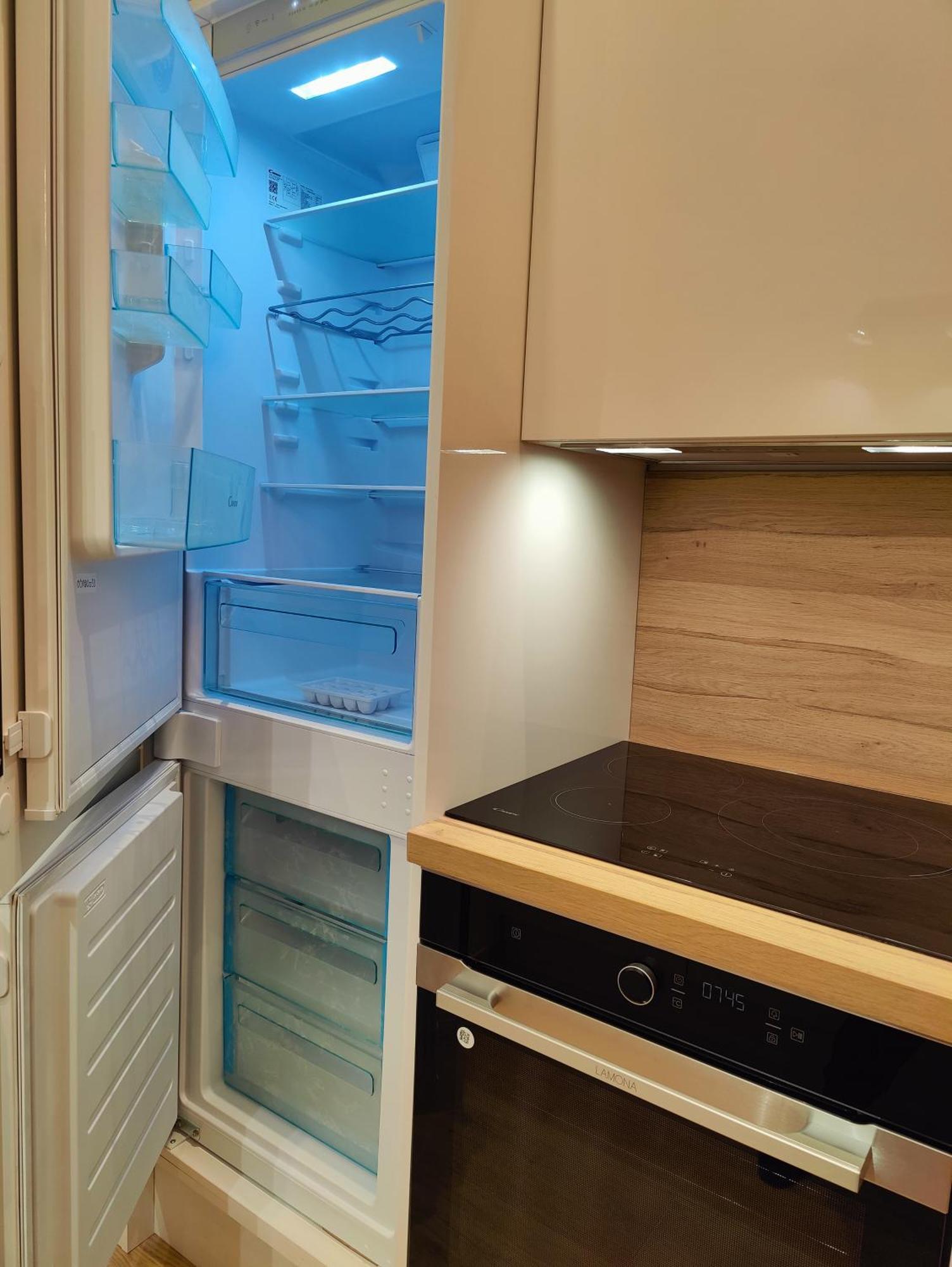 Versailles Direct Royal 4 Pers Exterior photo